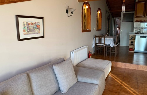 Adalar Apartamento | A cozy loft on Prince Islands right across Istanbul
