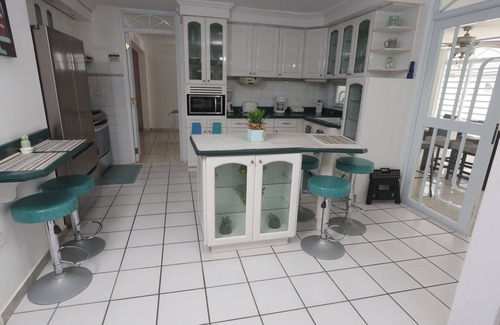 Mucarabones Casa | A Cozy Place Like Home.