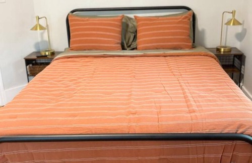 Burlington Casa | A COZY spacious small house is suitable for your travel and near Elon University