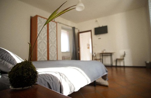Casale Corte Cerro Casa | A D Rooms - Il Campanile