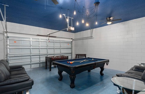 Solana Casa | A Dash of Magic! Family & Pet Friendly w Hot Tub, Pool, & Game Rm!
