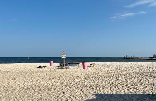 Long Beach Casa | A Day To Play