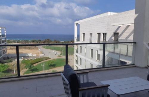 Nahariya Apartamento | A designed penthouse- Paradise by the sea
