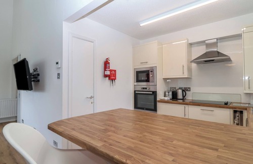 Heligan Cabaña | A DEVON DEN AT HARCOMBE HOUSE, family friendly in Chudleigh