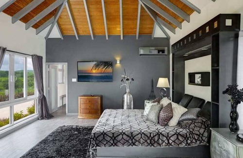 Lancaster Villa | A Distinctive Split Level Home
