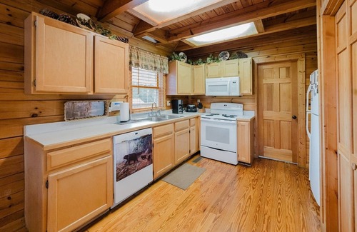 Wears Valley Cabina | A Dream Come True 2 Bedroom Cabin by RedAwning
