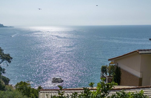 Recco Apartamento | A due passi da Camogli