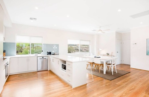 Goolwa Beach Casa | A Dunes View, Fire pit, Views, Wifi