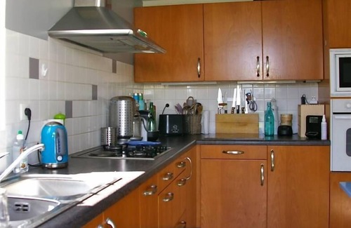 Kerherou Casa | A family home, vacations by the ocean, beaches within walking distance.