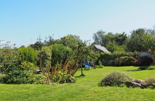 Kerherou Casa | A family home, vacations by the ocean, beaches within walking distance.