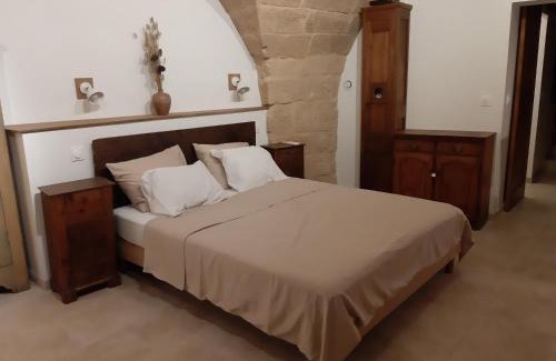 Uzes Apartamento | A fleur de rue appartement climatisé Uzès centre