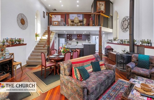 Willaston Cama Y Desayuno | A Former Church, Exclusively Yours When You Book!