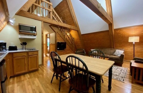 Logan Cabina | A-Frame # 7 | Colinas de Hocking