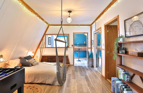 Potton Cabaña | A Frame access to the river - 15 min from Mount Olwshead