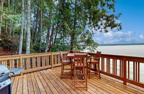 Gig Harbor Casa | A-Frame Adventure