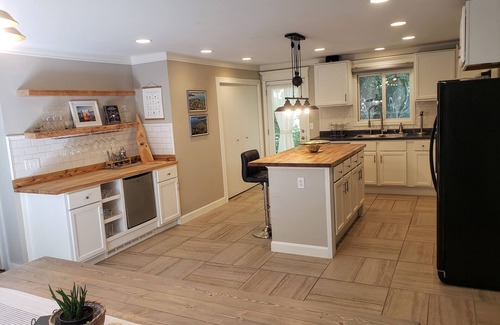 Madison Casa | A-Frame Arbor One Block From The Beach-Four Beds and Four Bathrooms!