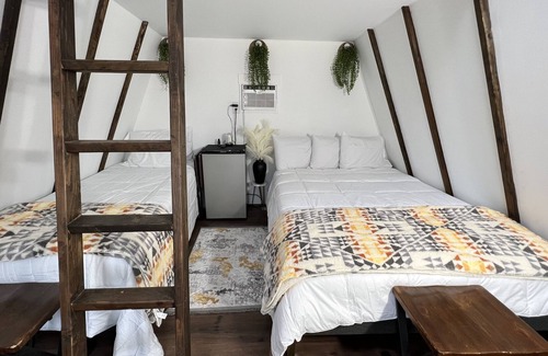 Loughman Cabina | A Frame Cabin close to George & Desert Aire