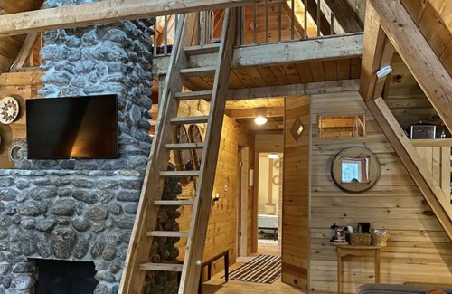 Sunapee Cabina | A-Frame Cabin in the Woods *Mins to Mt. Sunapee*