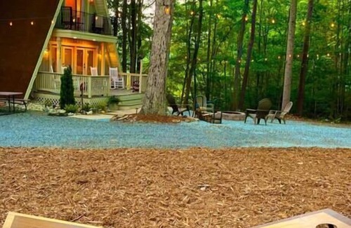 Mint Hill Casa | A Frame Cabin- Unplug and Rewind!!