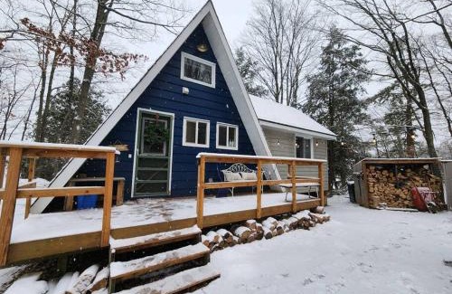 Leeds and the Thousand Islands Casa | A-frame Cottage Lakeside, Charleston lake