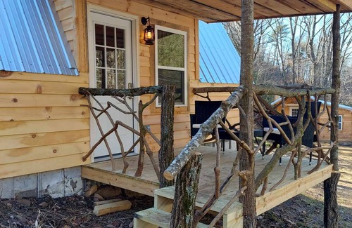Butler Cabina | A-Frame Hideaway at Buckridge Mountain Resort - Sleeps 3 with unique bath house