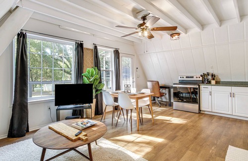 Florence Casa | A-Frame Home ~ 6 Mi to Tennessee River!