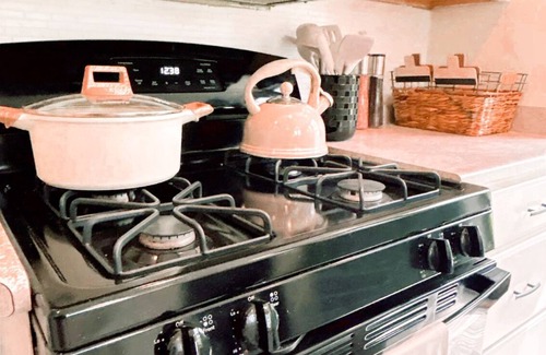 Sturgis Casa | A-Frame near Chicago, Notre Dame, Shipshewana, Pet friendly, Shared Hottub.