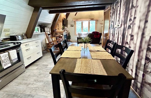 Bessemer Chalet De Esquí | Rocky Pines UP A-Frame - Ski/Snowboard, Near Waterfalls, FP, sauna