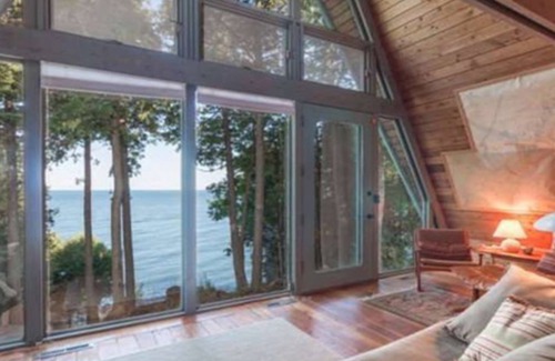 Idlewild Cabaña | A-Frame on the Bay, Door County