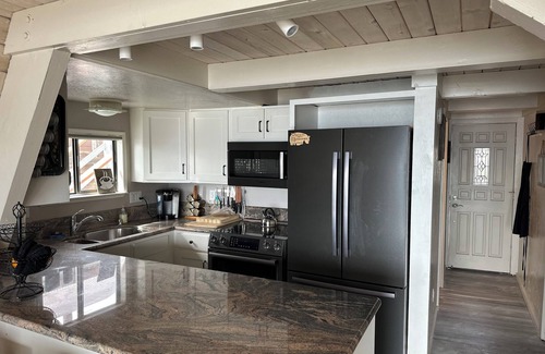 Brockway Cabina | A Frame with an A+ View