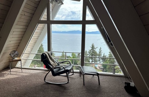 Brockway Cabina | A Frame with an A+ View