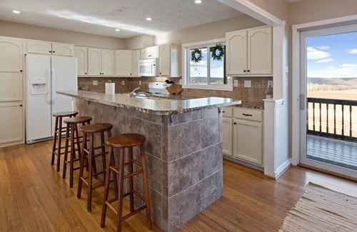 Taylorsville Casa | A-Framed View in Kentucky