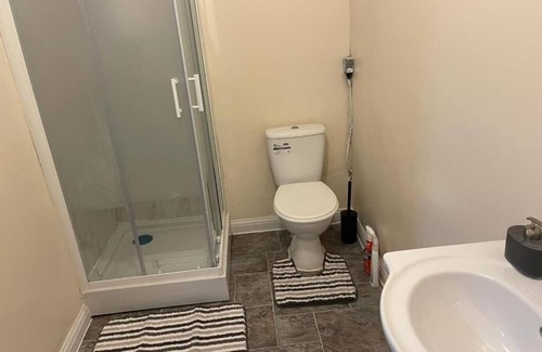 Cribbs Causeway Apartamento | A furnished ensuite apartment for rent in Patchway
