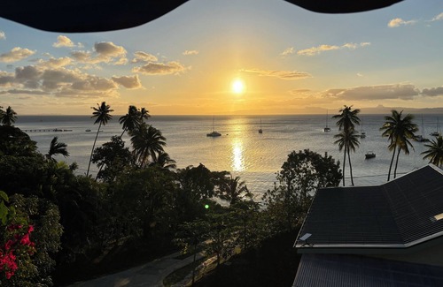 Savusavu Villa | A fusion of classic colonial and cool Mediterranean holiday accommodation