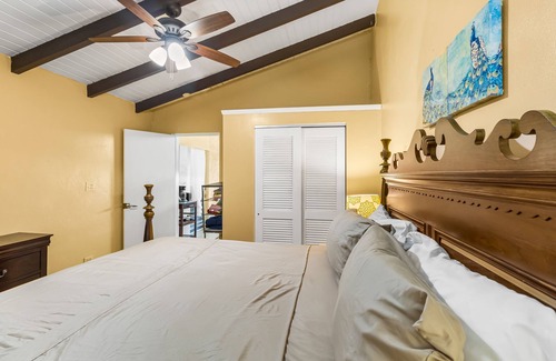 La Grande Princesse Condominio | A Getaway From Your Getaway 1 Bedroom Condo by RedAwning