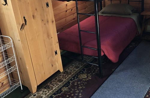 Hartwick Cabina | A Glamping Dream in a Cabin Near Cooperstown, NY