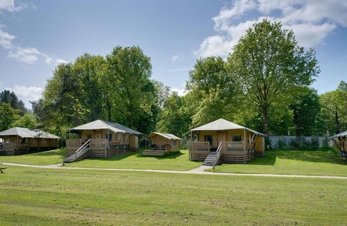 Zeewolde Casa | A Glamping Lodge with extra sleeping tent