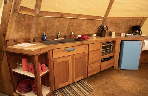 New Braunfels Chalet De Esquí | A Glamping Tipi Stay w/ Outdoor Fun!