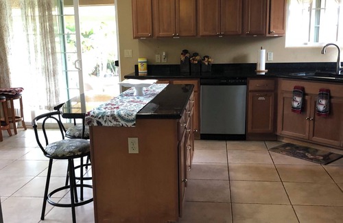 Ainaloa Casa | Una hermosa casa en el Paraíso en Affordable Rate