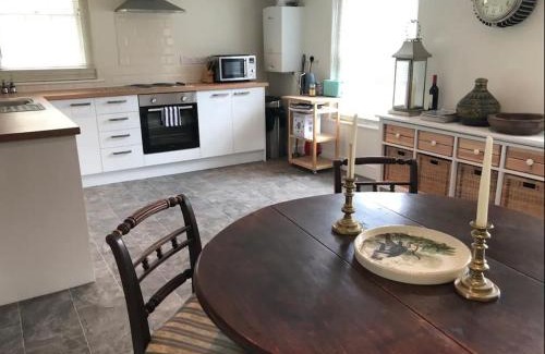 Brasted Casa | A gorgeous, two double bedroom, period cottage.