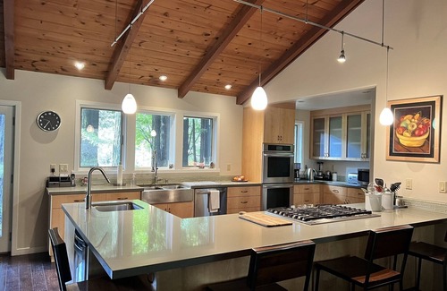 Cazadero Casa | Una gran finca familiar entre las secoyas
