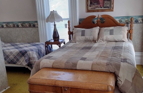 Mayville Casa | A great view of the lake with many activities within walking distance.