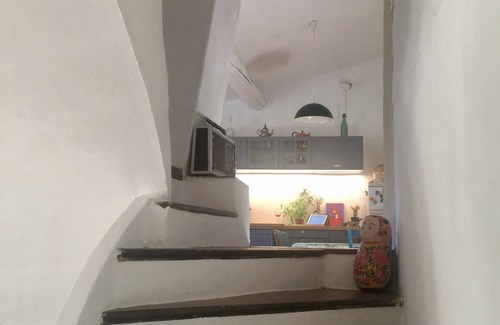 La Motte-dʼAigues Casa | Un jardín de sacerdotes en el corazón de un pueblo provenzal.