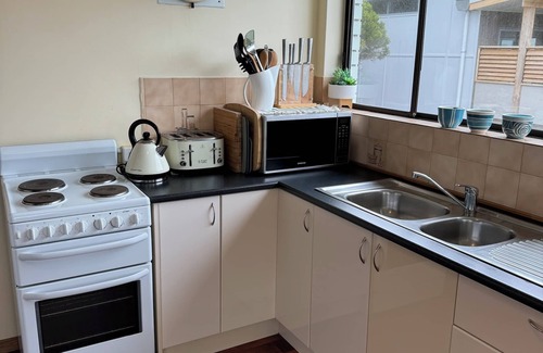 Port Elliot Casa | A haven in the heart of Port Elliot. Prime location. Cosy and clean.