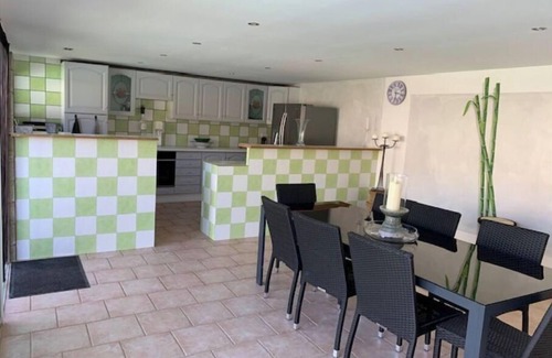 Clermont-l'Herault Apartamento | A haven of peace between land and sea