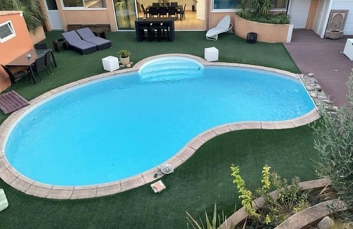 Clermont-l'Herault Apartamento | A haven of peace between land and sea