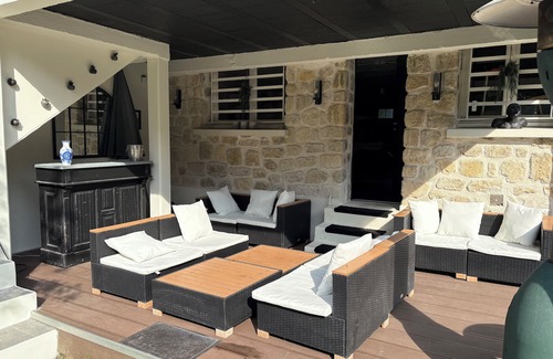 Clamart Casa | A HAVEN OF PEACE ON THE OUTSKIRTS OF PARIS