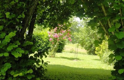Douville Casa | Un remanso de paz, rodeado de un hermoso parque, en el corazón de Périgord.