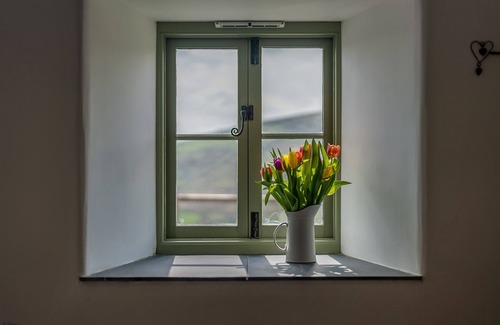 Cwmtirmynach Cabaña | A hidden gem in a remote mountain location | Pengwern
