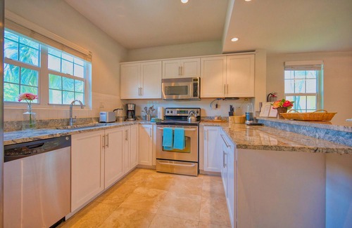 Patricks Island Condominio | A Hidden Two Bedroom Oasis at The Ocean Club in Patrick's Island
